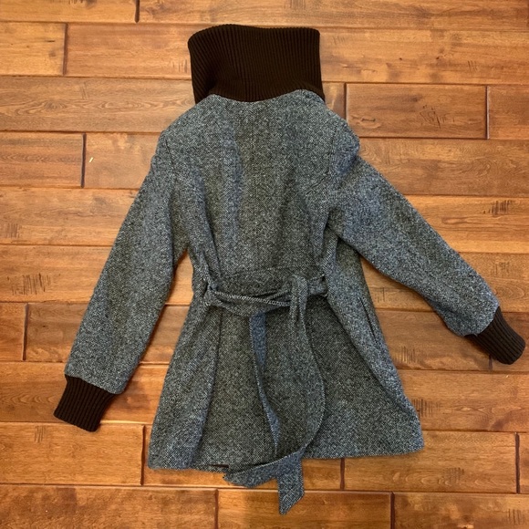 Gorgeous GUESS brown tweed coat - Picture 2 of 3